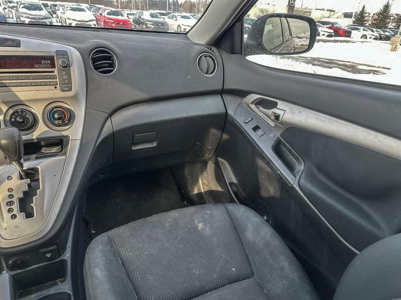 2010 Pontiac Vibe Base Photo