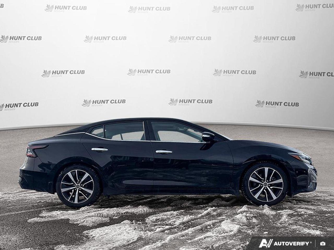 2023 Nissan Maxima SL   Navigation   Sunroof   Leather Seats   Apple Photo