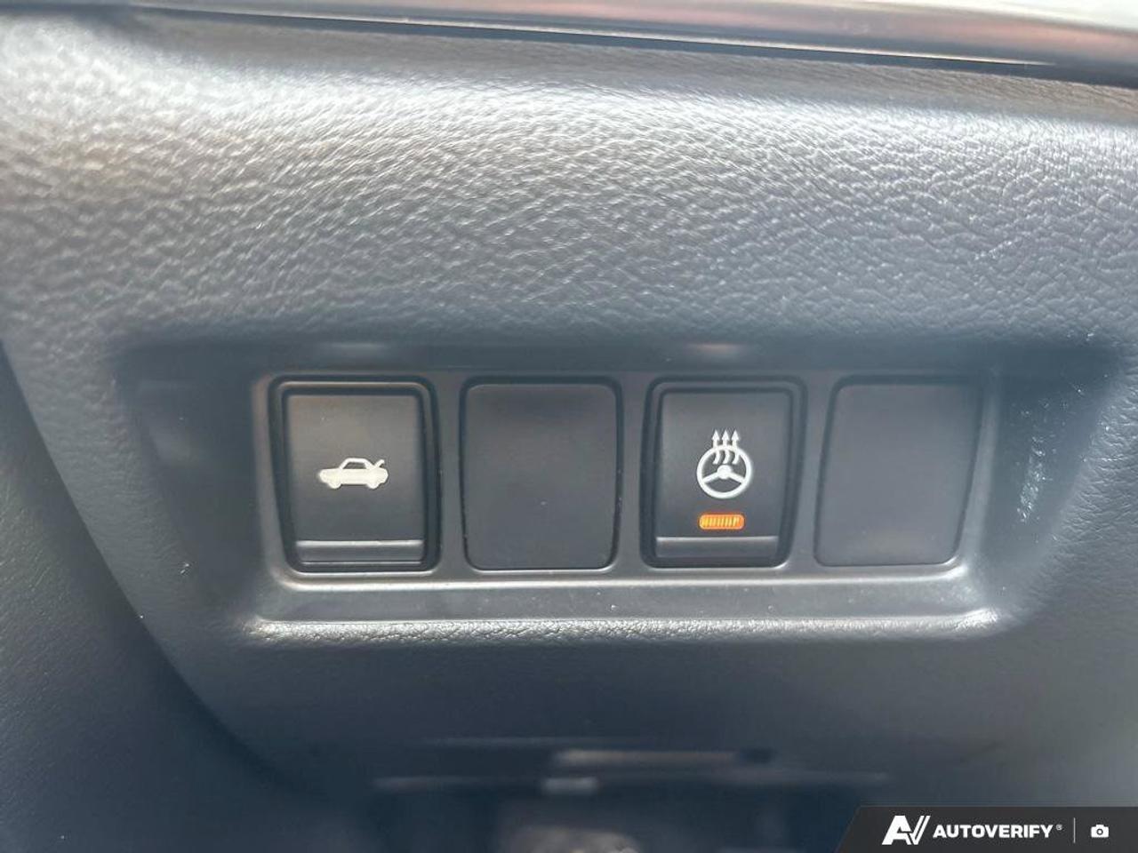 2023 Nissan Maxima SL   Navigation   Sunroof   Leather Seats   Apple Photo