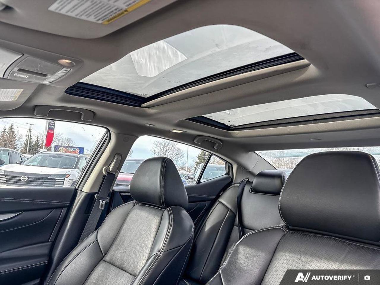 2023 Nissan Maxima SL   Navigation   Sunroof   Leather Seats   Apple Photo