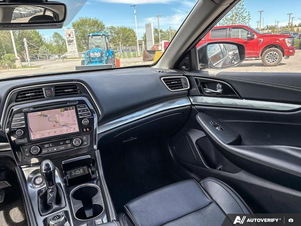 2023 Nissan Maxima SL   Navigation   Sunroof   Leather Seats   Apple Photo