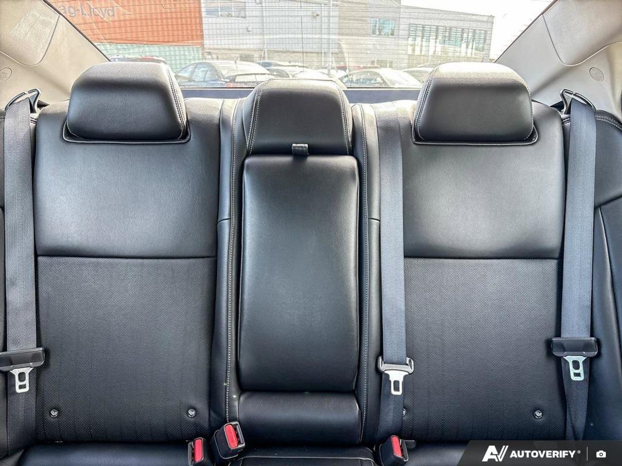 2023 Nissan Maxima SL   Navigation   Sunroof   Leather Seats   Apple Photo