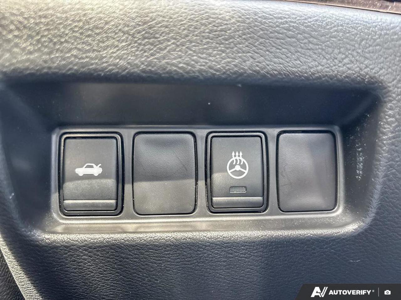 2023 Nissan Maxima SL   Navigation   Sunroof   Leather Seats   Apple Photo