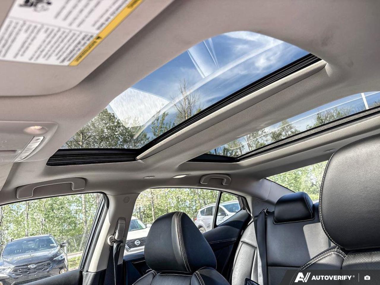 2023 Nissan Maxima SL   Navigation   Sunroof   Leather Seats   Apple Photo