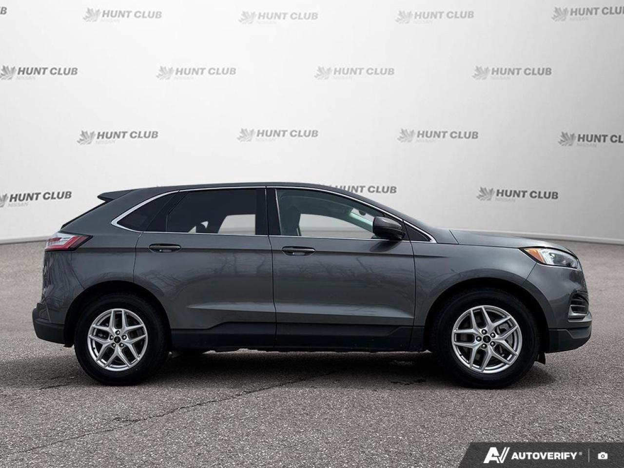 2023 Ford Edge SEL Photo