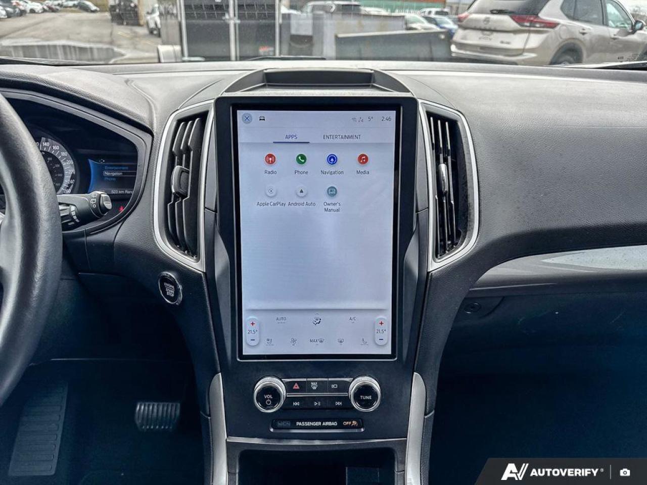 2023 Ford Edge SEL Photo