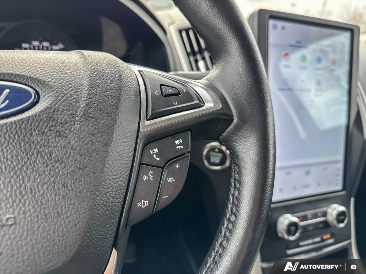 2023 Ford Edge SEL Photo