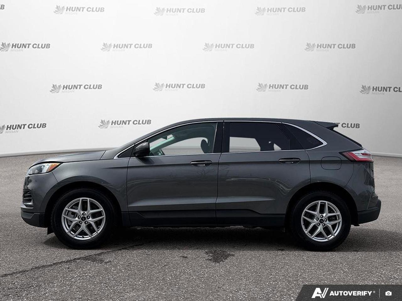 2023 Ford Edge SEL   Apple CarPlay   Heated Seats   Remote Start Photo