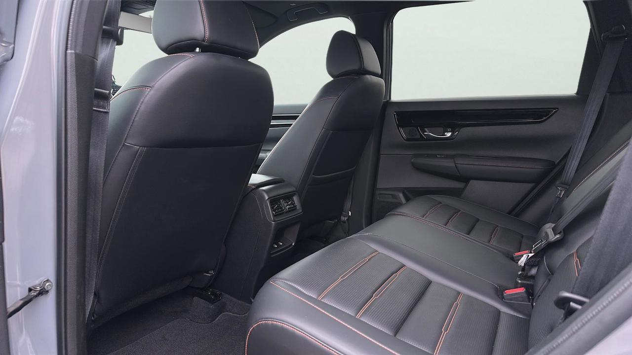 2023 Honda CR-V Hybrid Touring Photo