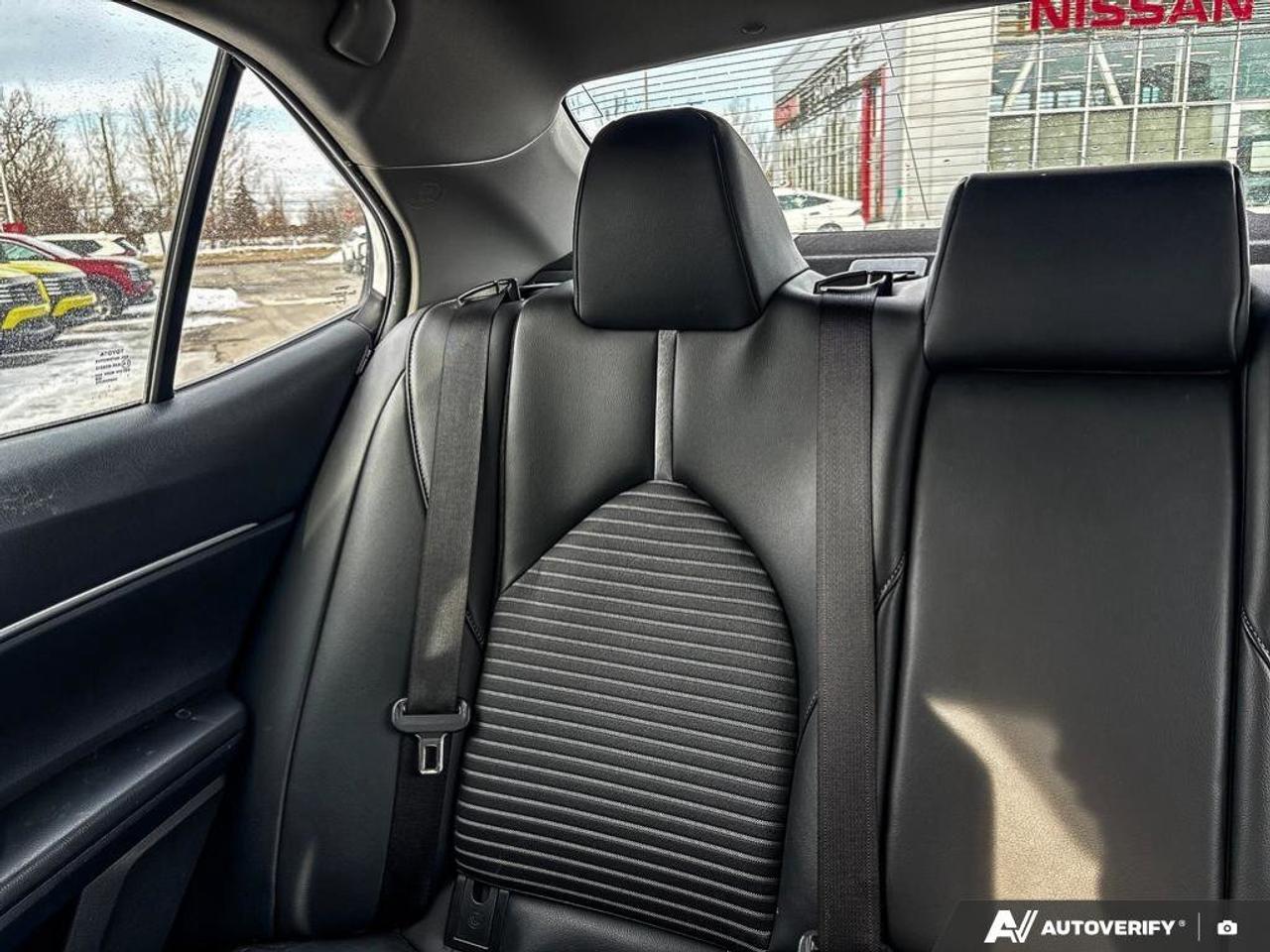 2022 Toyota Camry SE   Heated Seats   Apple CarPlay   Leather Seats Photo