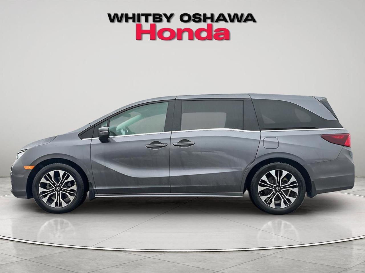 2025 Honda Odyssey Touring Photo
