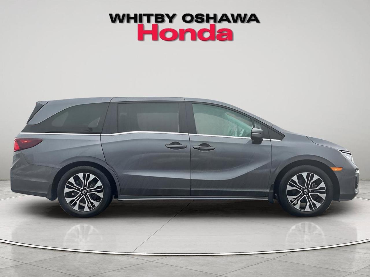 2025 Honda Odyssey Touring Photo