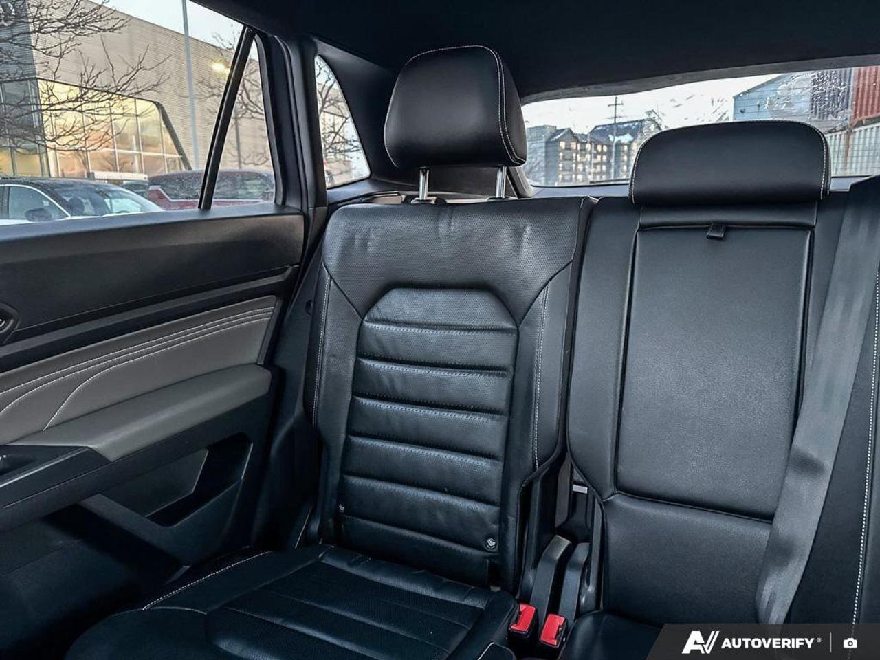 2021 Volkswagen Atlas Cross Sport Highline   Navigation   Leather Seats   Moonroof Photo