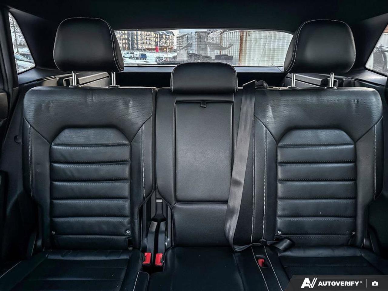 2021 Volkswagen Atlas Cross Sport Highline   Navigation   Leather Seats   Moonroof Photo