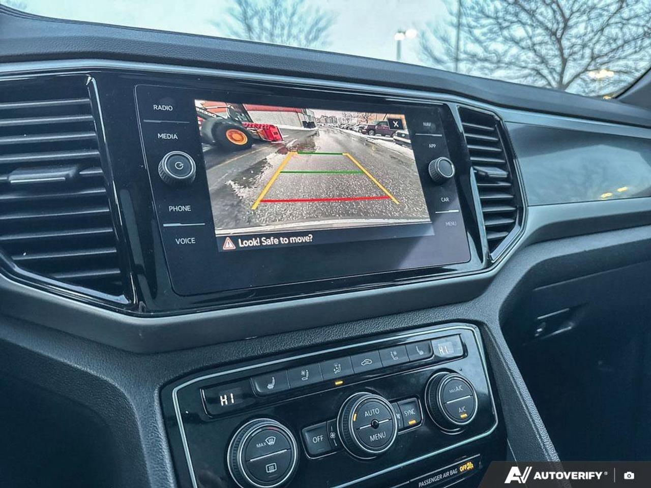 2021 Volkswagen Atlas Cross Sport Highline   Navigation   Leather Seats   Moonroof Photo