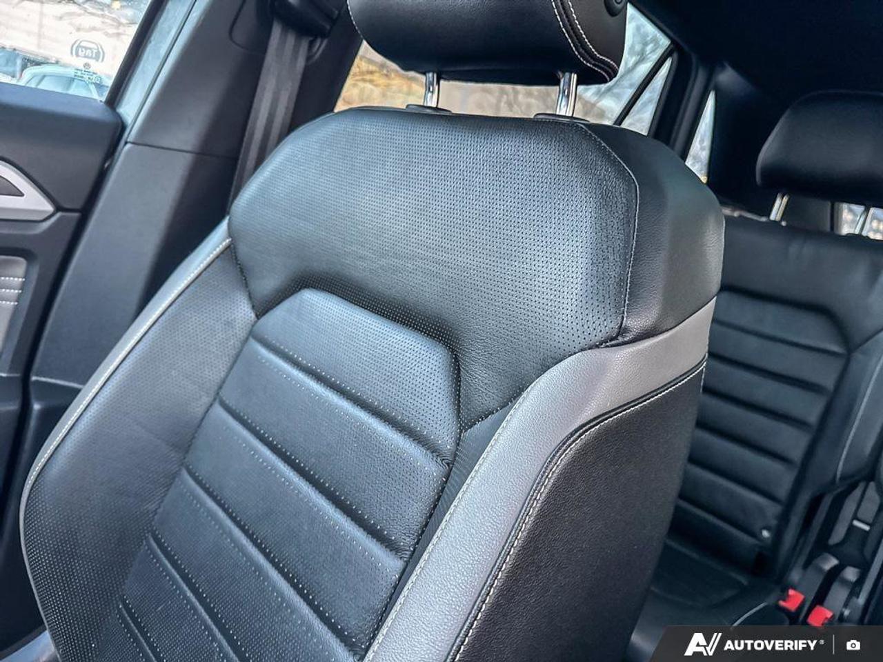 2021 Volkswagen Atlas Cross Sport Highline   Navigation   Leather Seats   Moonroof Photo