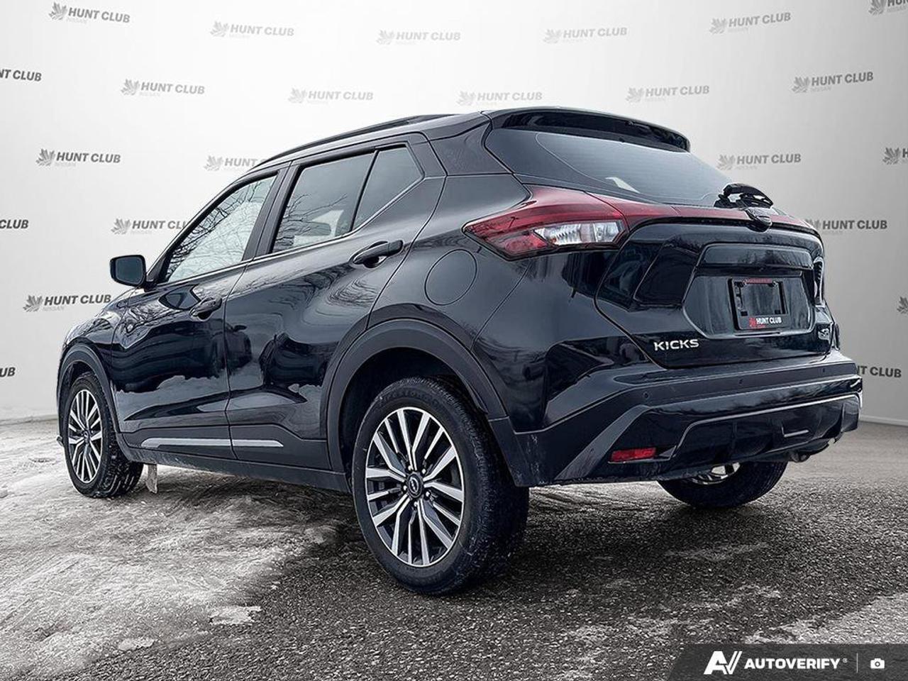 2024 Nissan Kicks SR   Heated Seats   Apple CarPlay   Heated Steerin Photo