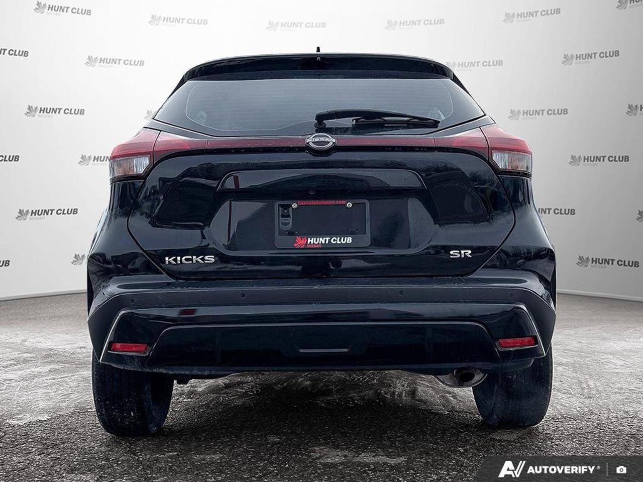 2024 Nissan Kicks SR   Heated Seats   Apple CarPlay   Heated Steerin Photo