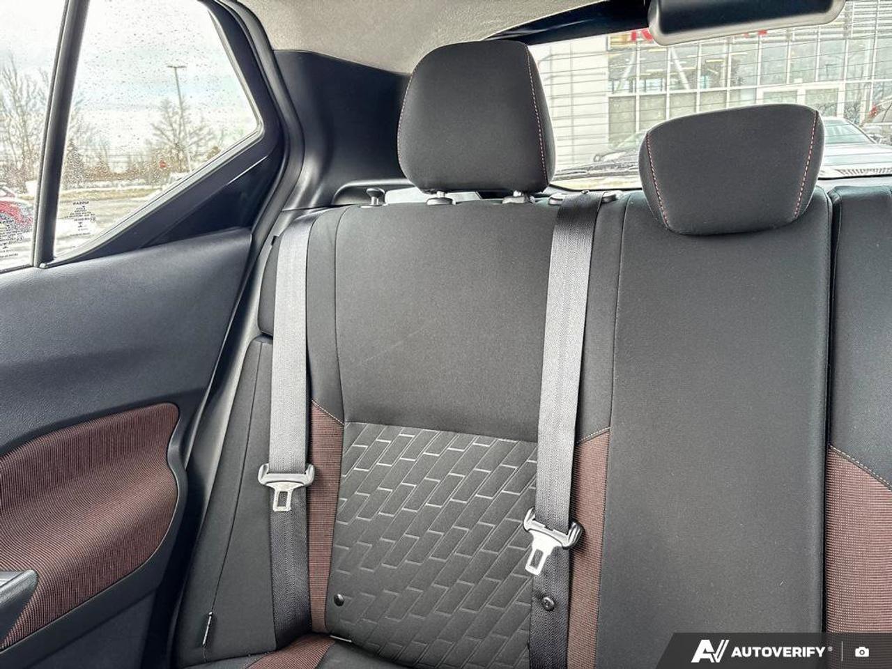 2024 Nissan Kicks SR   Heated Seats   Apple CarPlay   Heated Steerin Photo