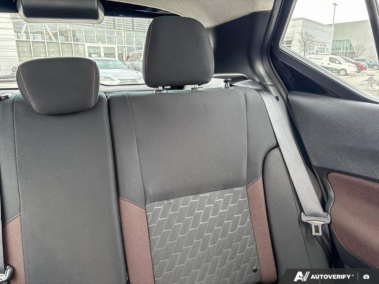 2024 Nissan Kicks SR   Heated Seats   Apple CarPlay   Heated Steerin Photo