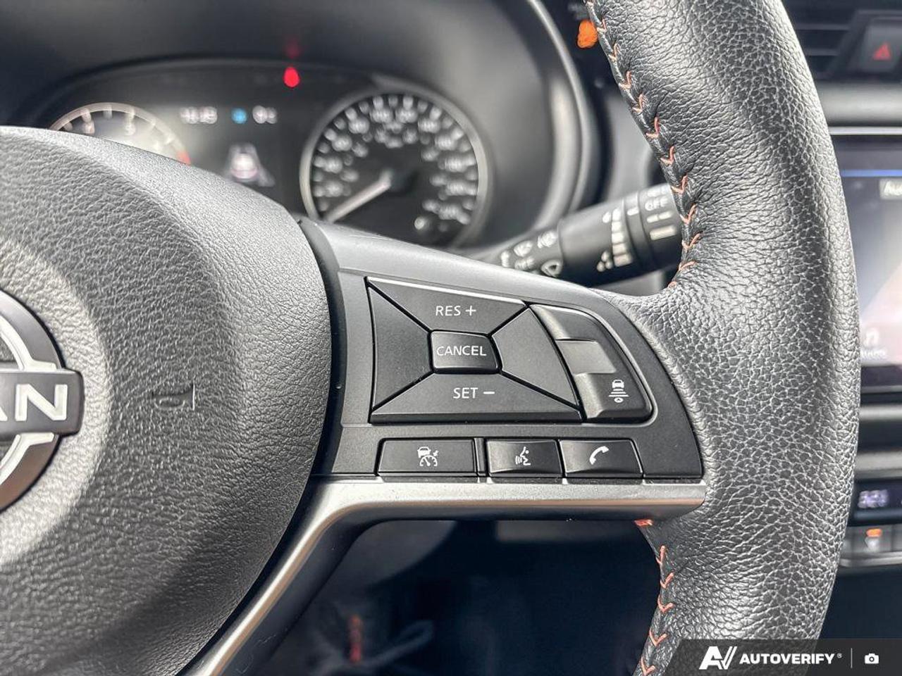 2024 Nissan Kicks SR   Heated Seats   Apple CarPlay   Heated Steerin Photo