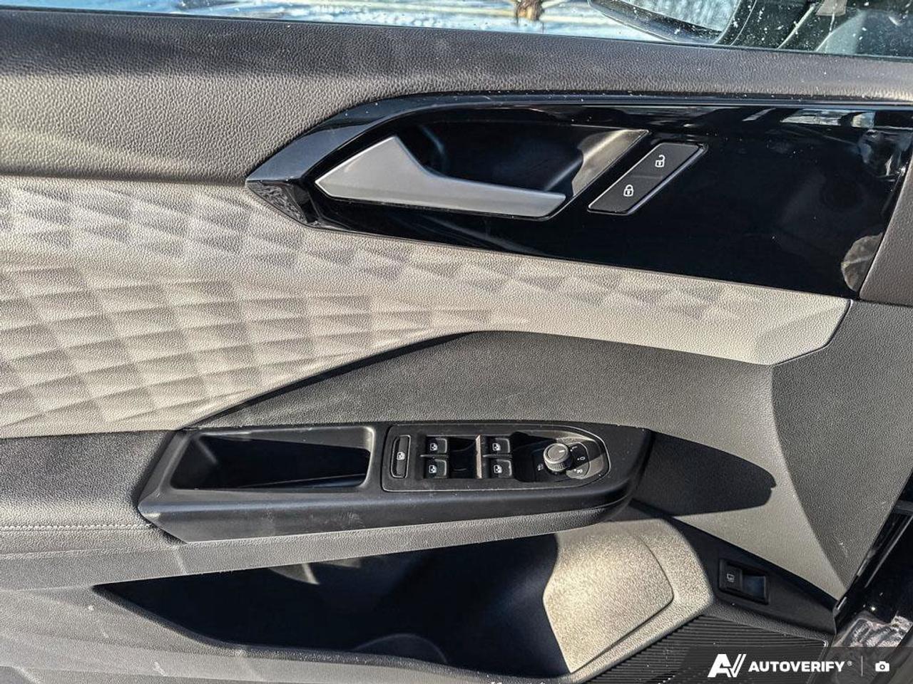 2024 Volkswagen Taos Trendline   Apple CarPlay   Heated Seats   Clean C Photo