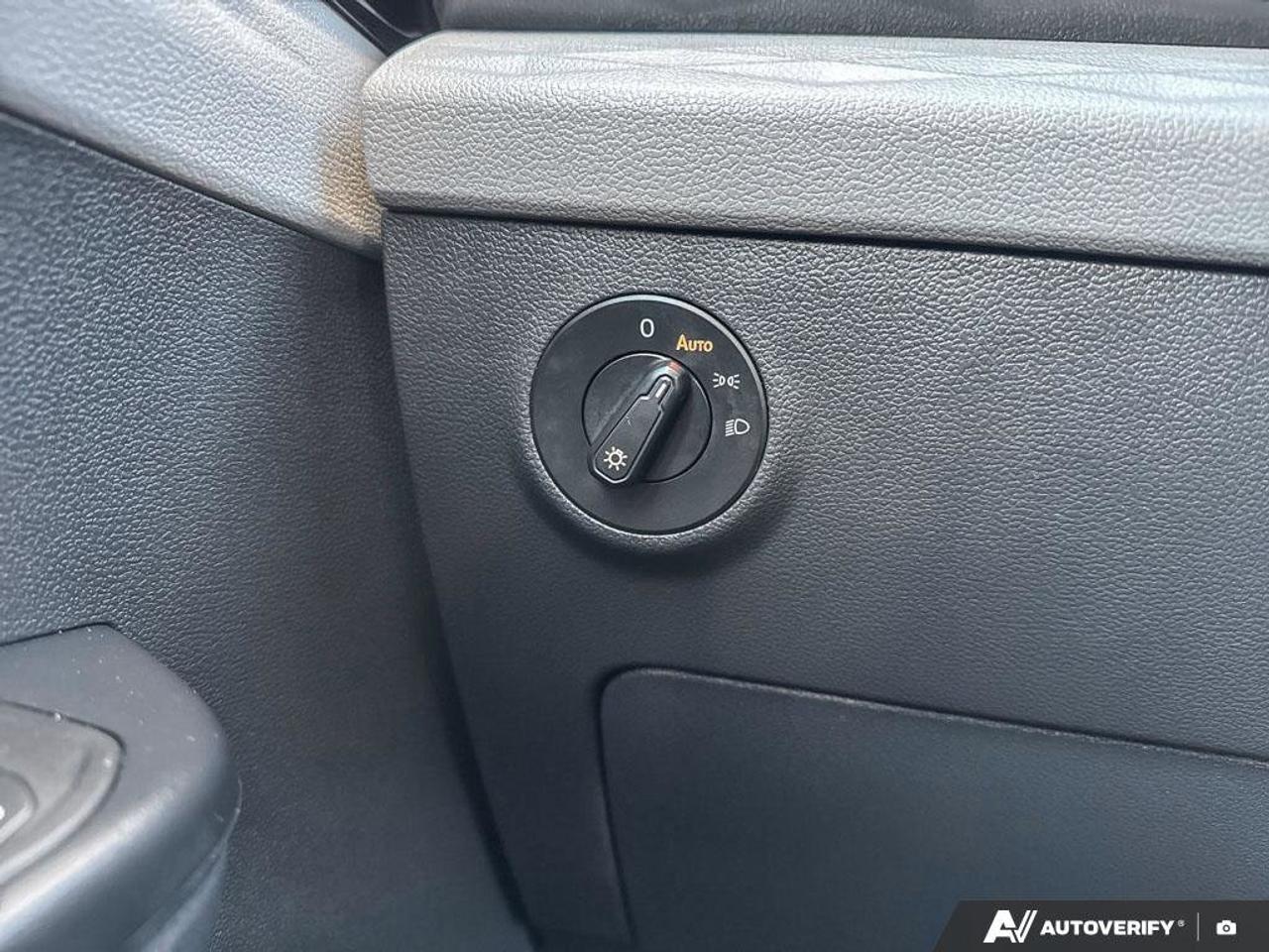 2024 Volkswagen Taos Trendline   Apple CarPlay   Heated Seats   Clean C Photo