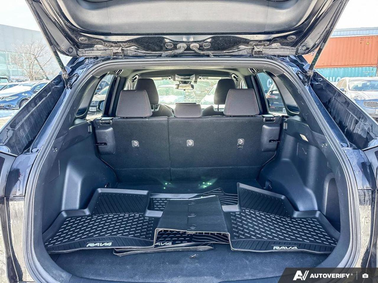 2022 Toyota RAV4 Prime SE   Clean Carfax   Heated Seats   Heated Steering Photo