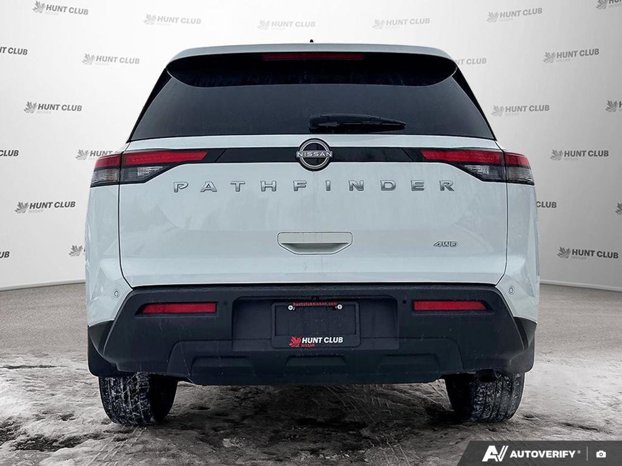 2025 Nissan Pathfinder S Photo