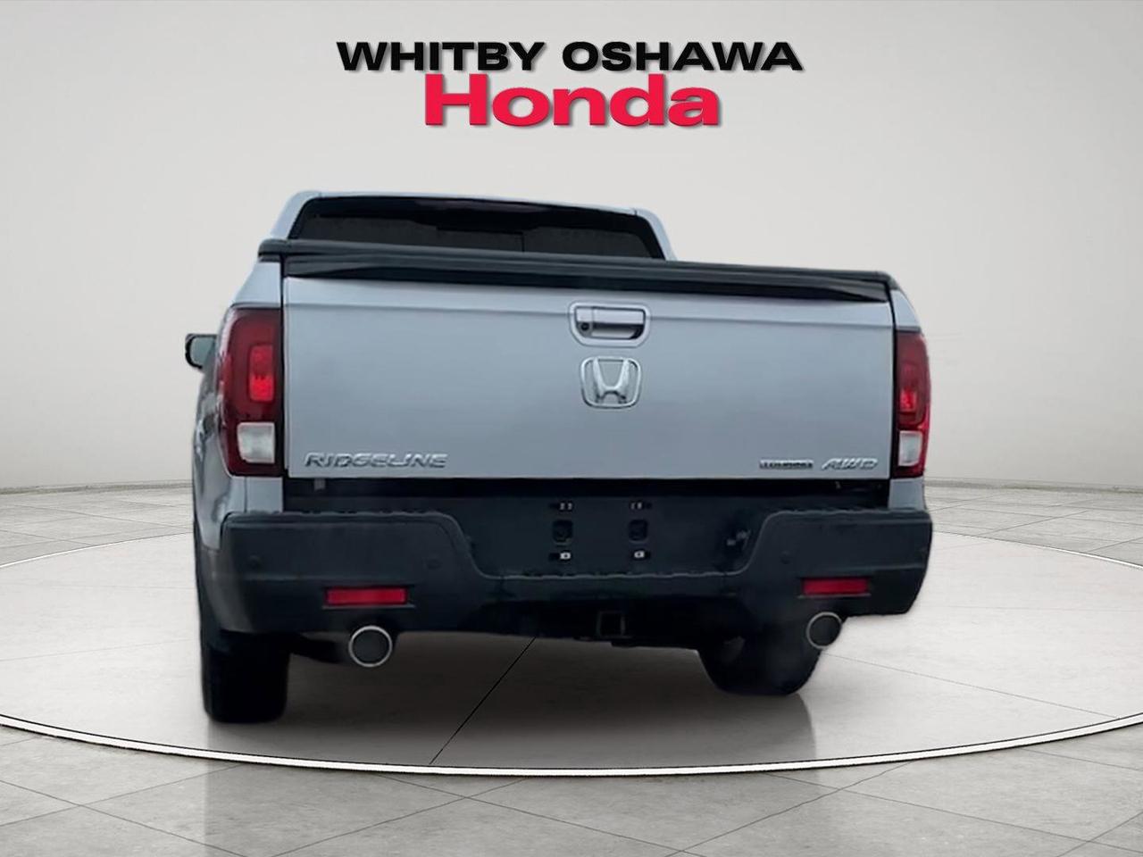 2021 Honda Ridgeline TOURING Photo3