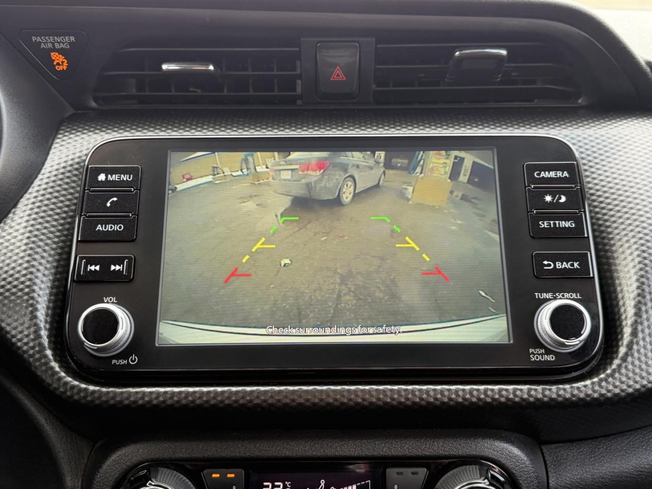 2021 Nissan Kicks SV Photo