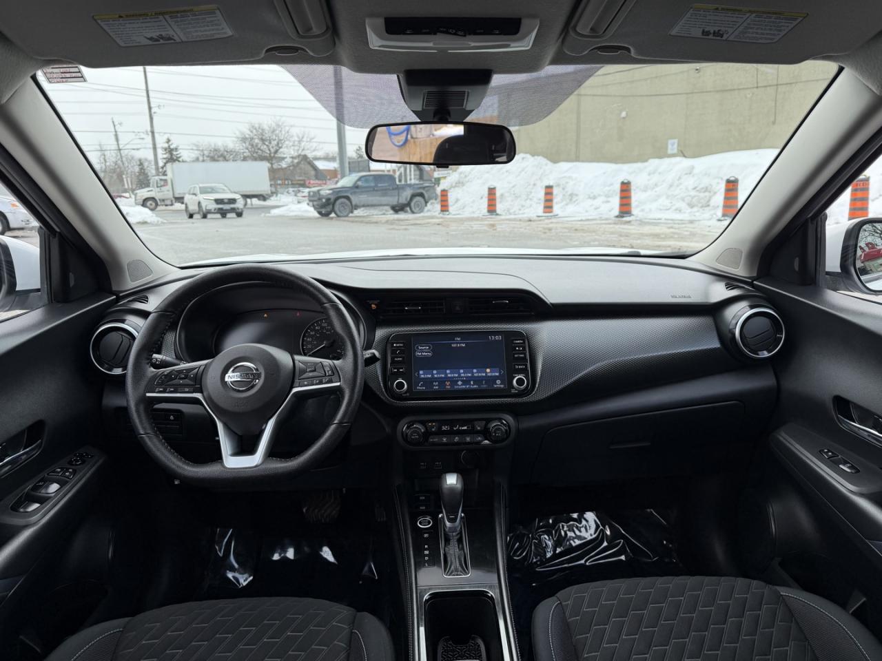 2021 Nissan Kicks SV Photo