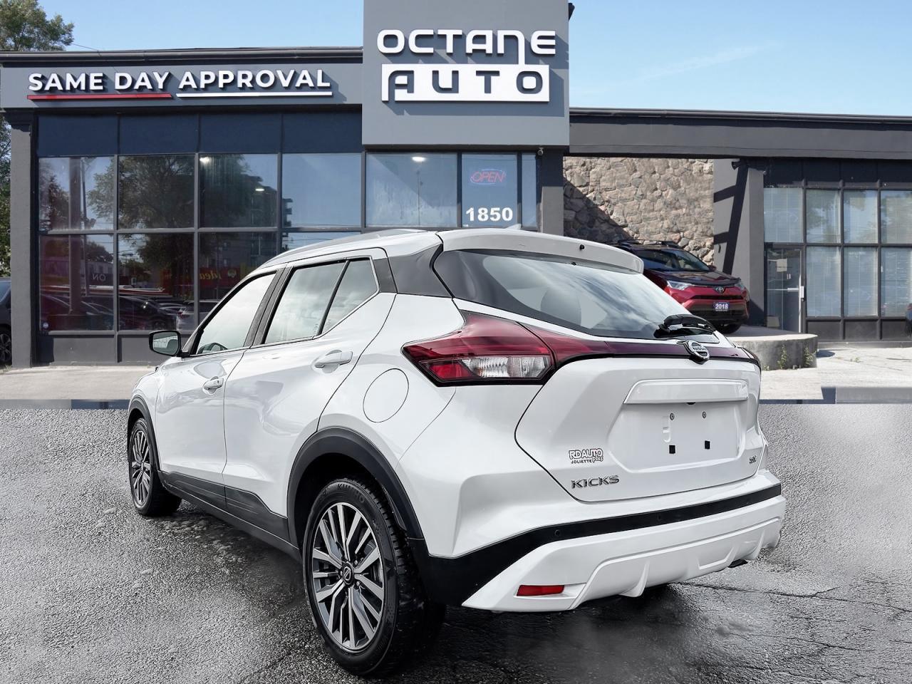 2021 Nissan Kicks SV FWD Photo3