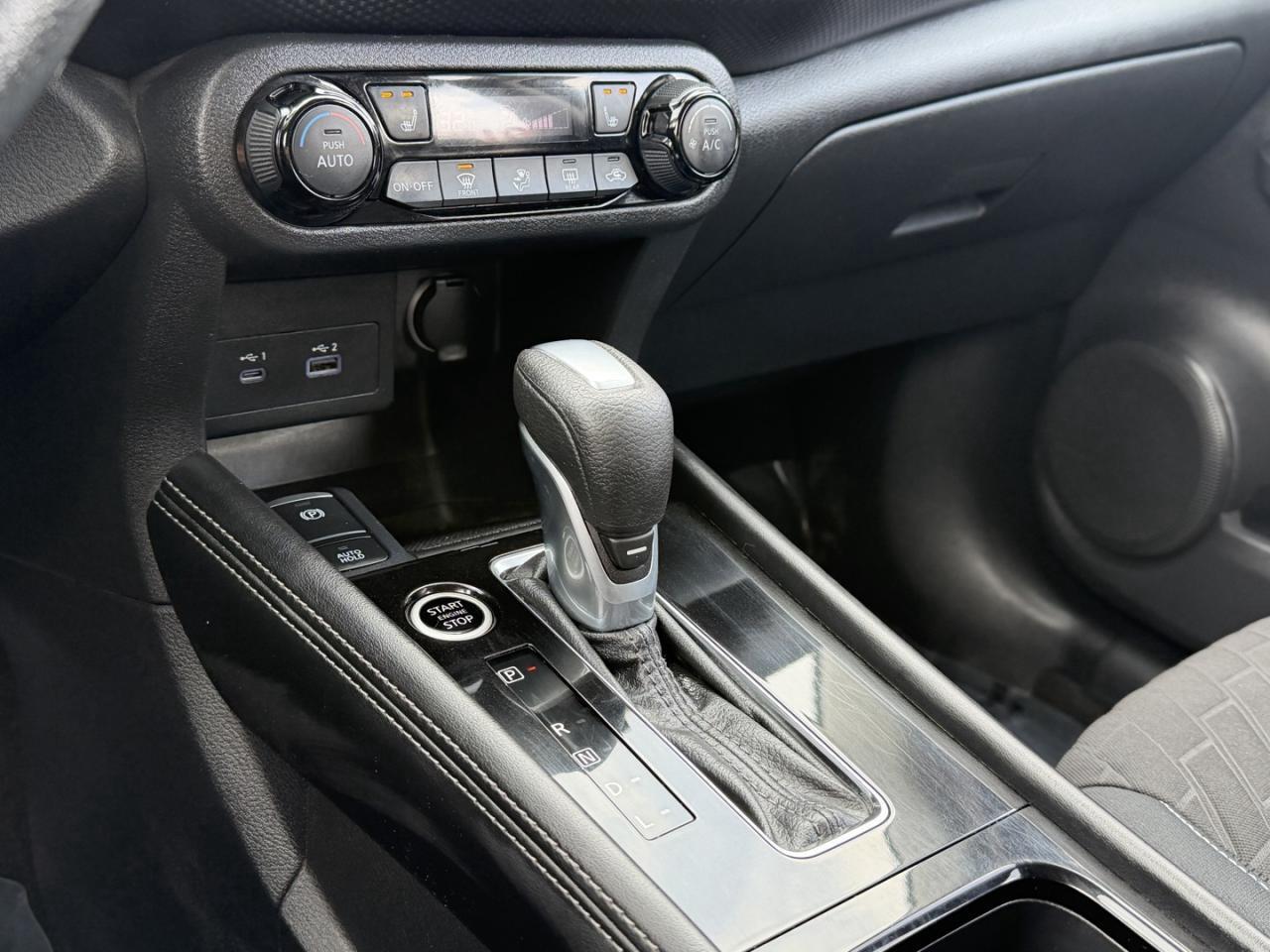 2021 Nissan Kicks SV FWD Photo