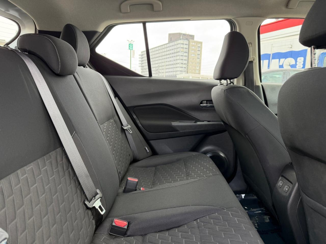 2021 Nissan Kicks SV FWD Photo