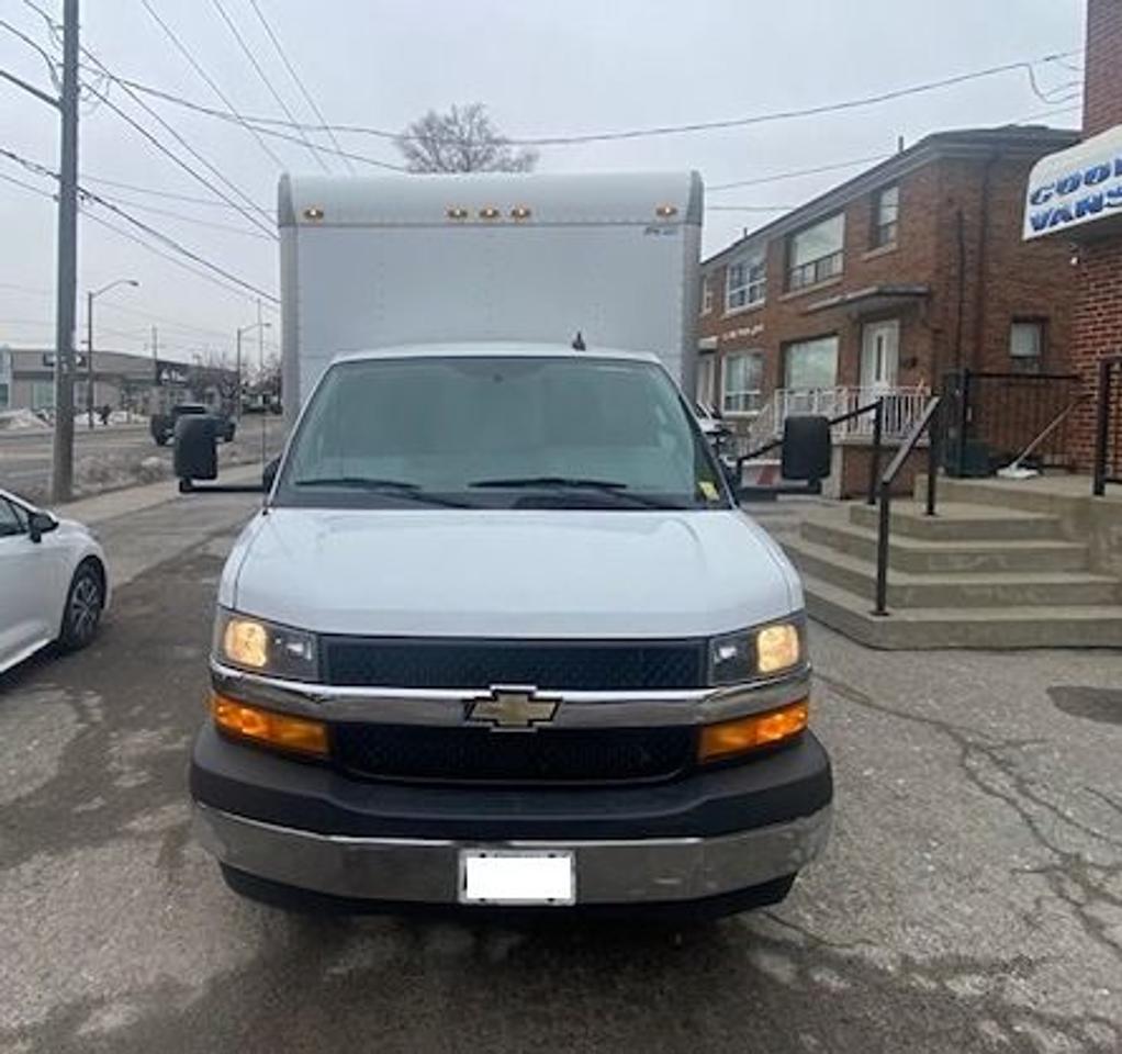 2020 Chevrolet Express Commercial Cutaway  Photo2