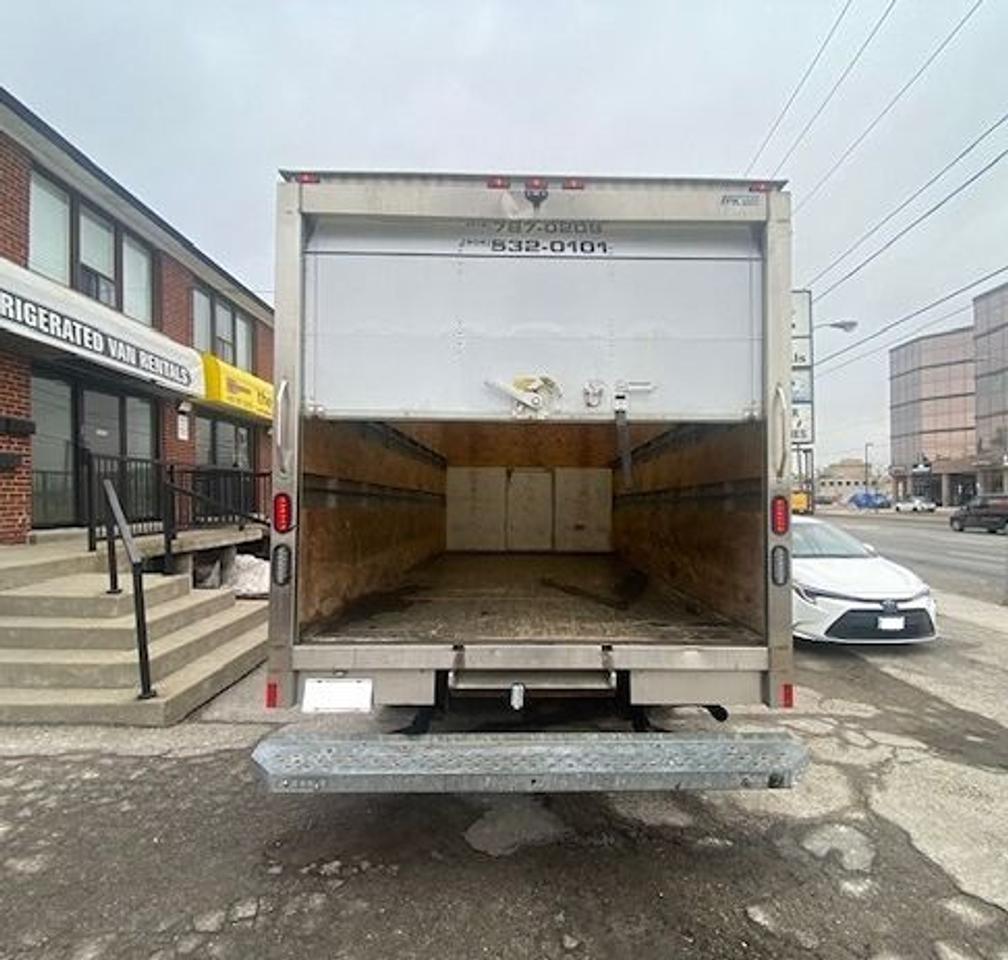 2020 Chevrolet Express Commercial Cutaway  Photo