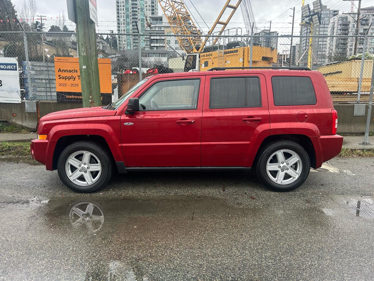 2010 Jeep Patriot FWD 4DR - Photo #3