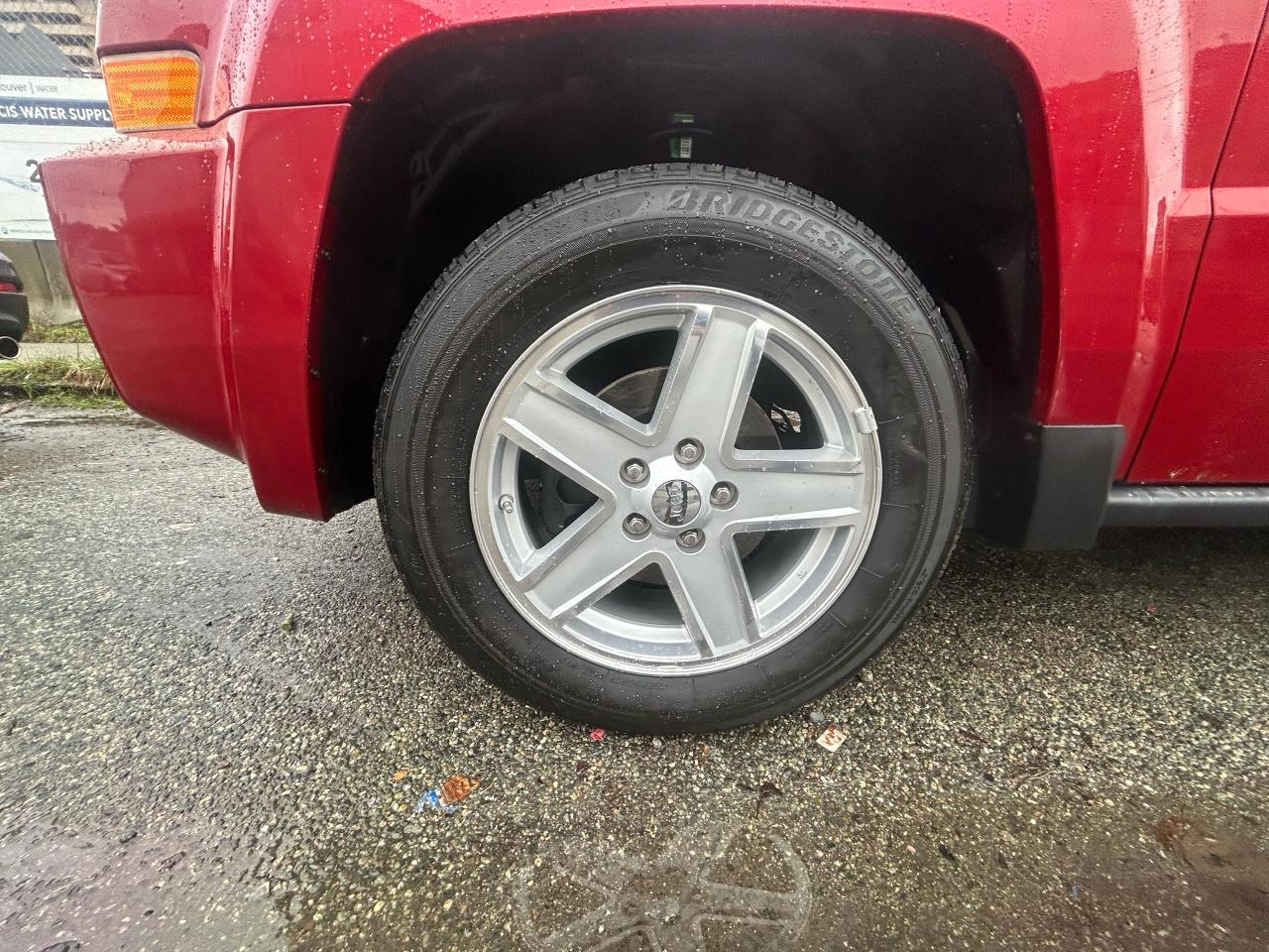 2010 Jeep Patriot FWD 4DR - Photo #5