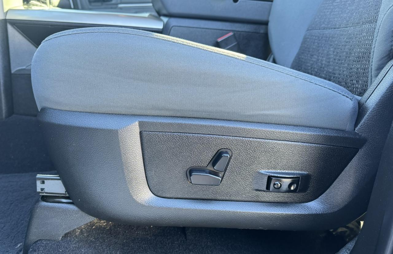 2019 RAM 1500 Classic SLT 4x4 Crew Cab 5'7" Box Photo