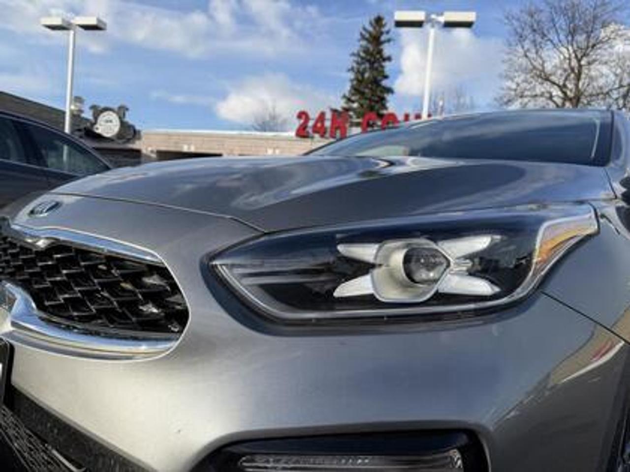 2021 Kia Forte EX IVT - Grey exterior view 6