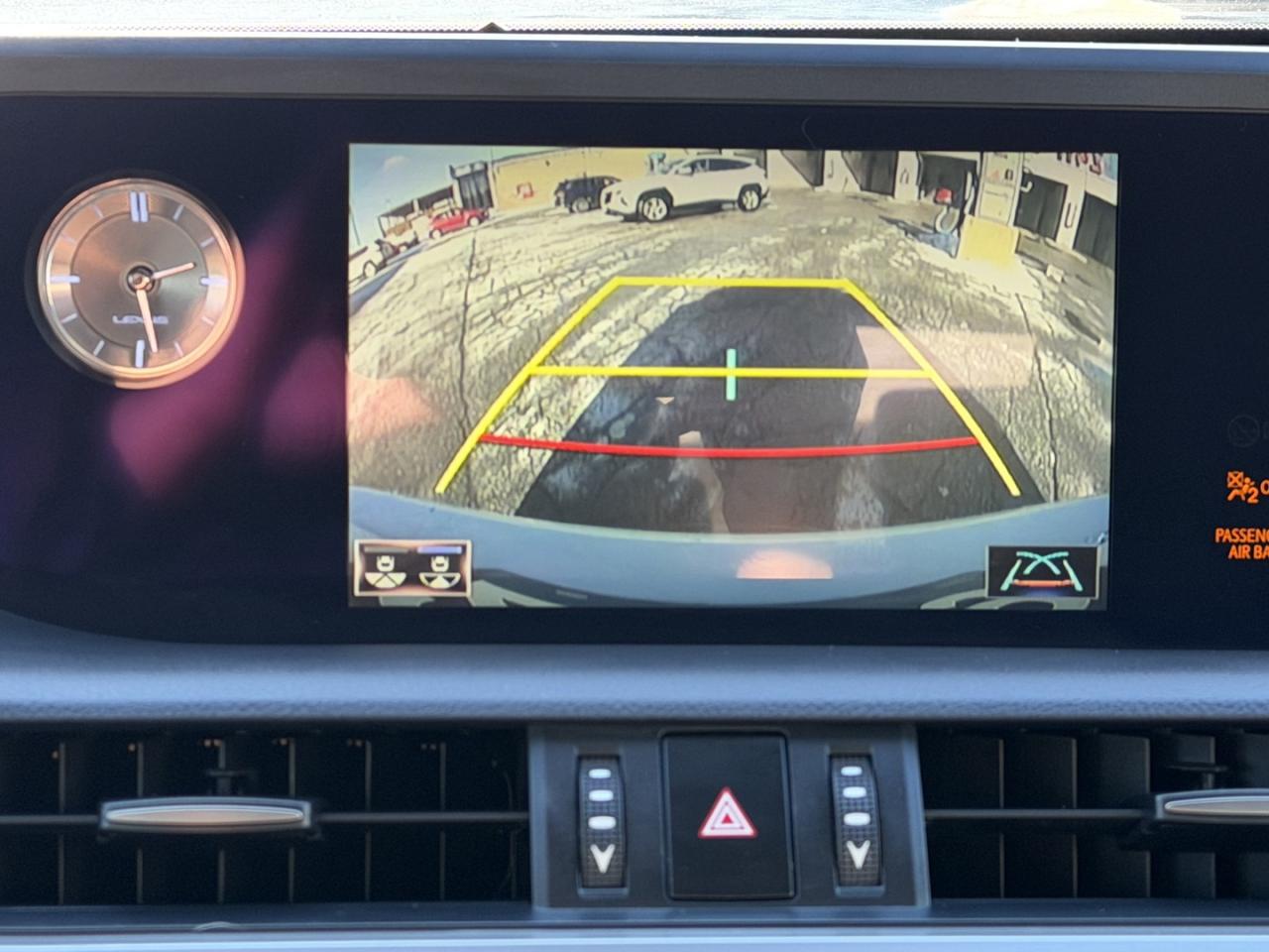 2019 Lexus ES 300 h Sedan Photo