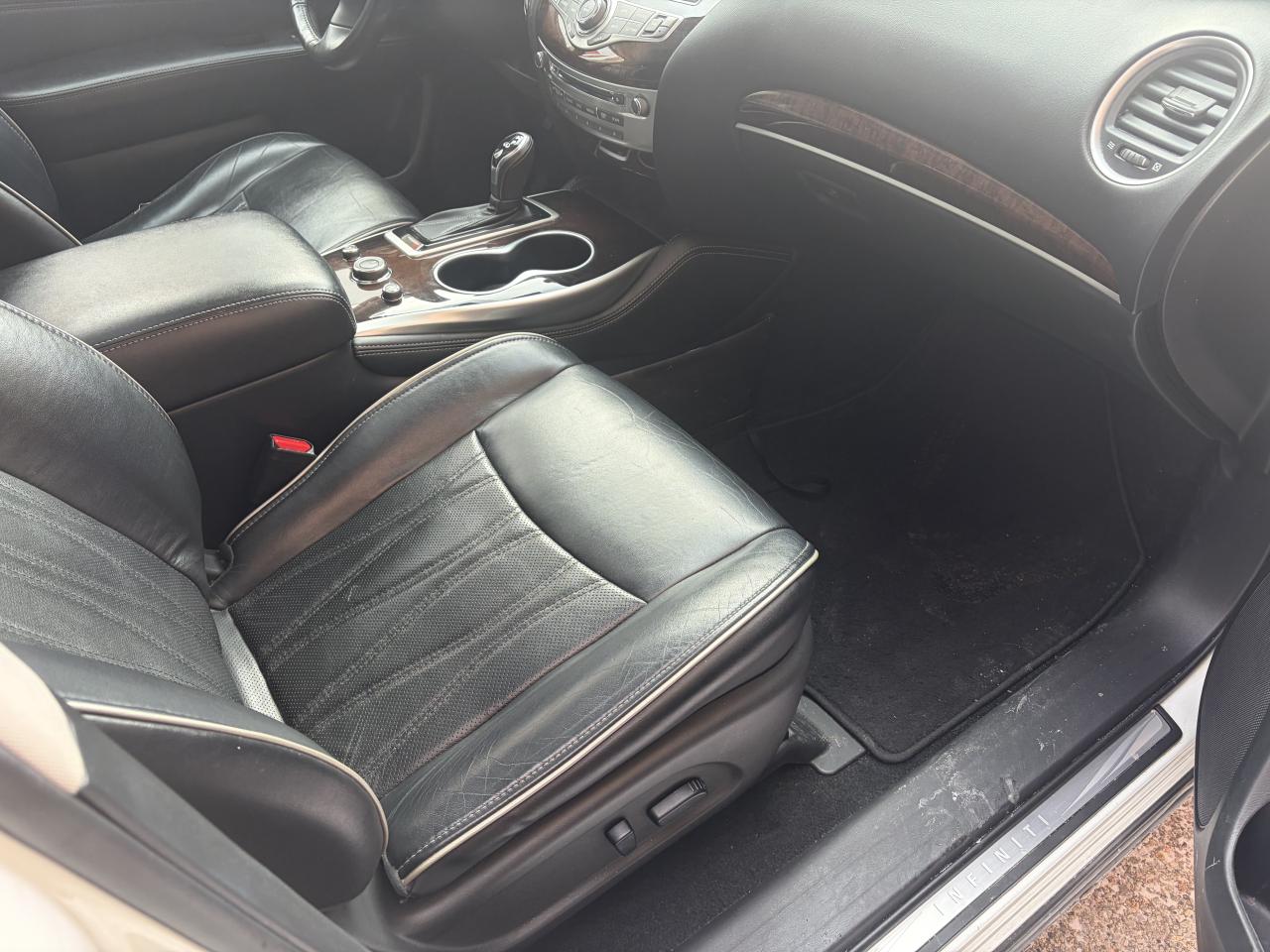 2017 Infiniti QX60  Photo