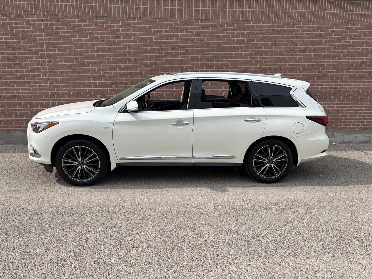2017 Infiniti QX60  Photo4