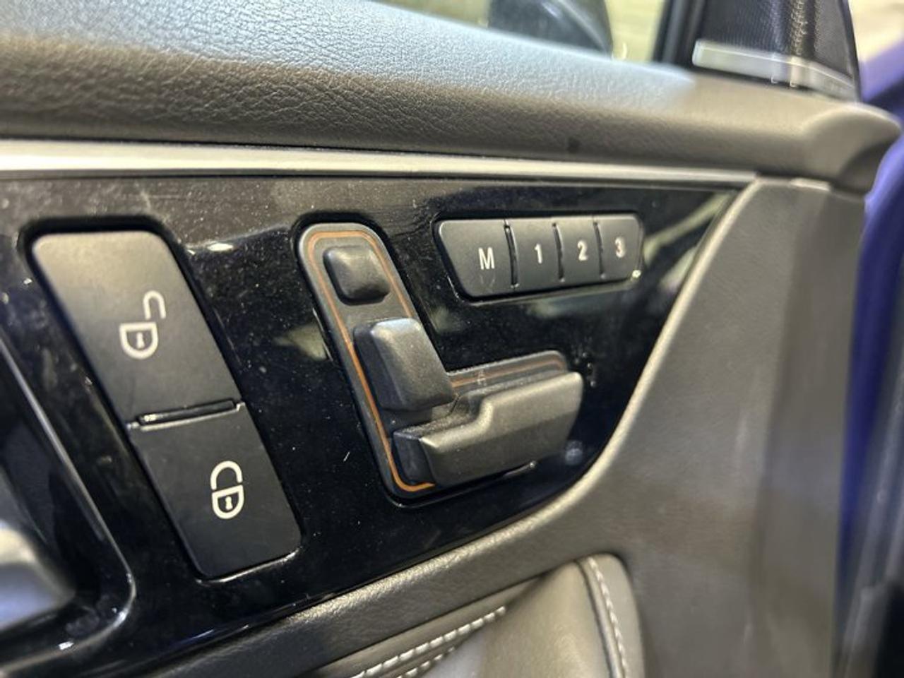 2018 Infiniti QX30 AWD | Leather Seats | Panoramic Roof Photo