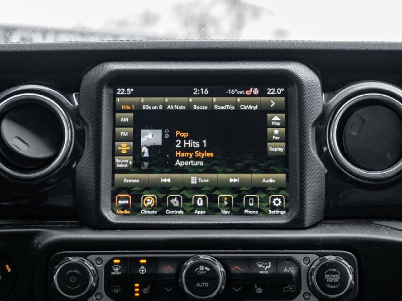 2021 Jeep Wrangler UNLIMITED ALTITUDE Photo