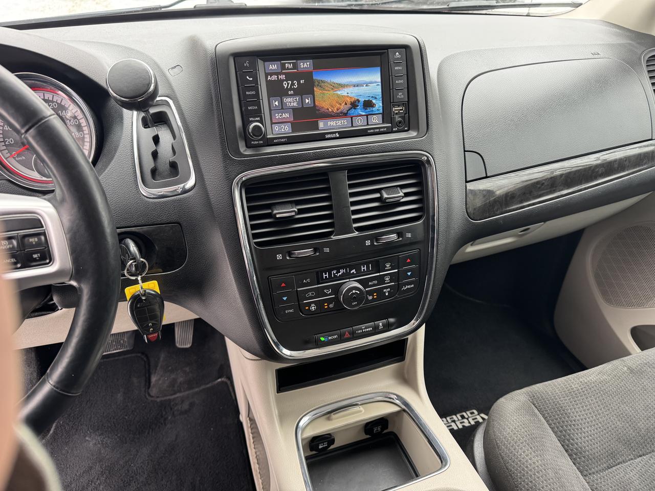 2015 Dodge Grand Caravan Crew Photo