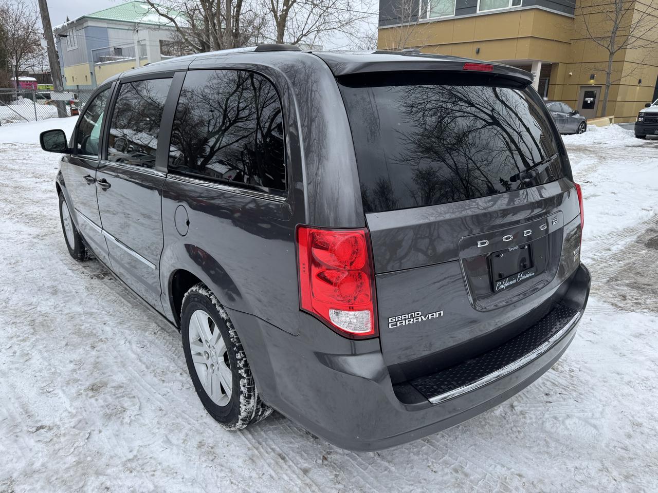 2015 Dodge Grand Caravan Crew Photo