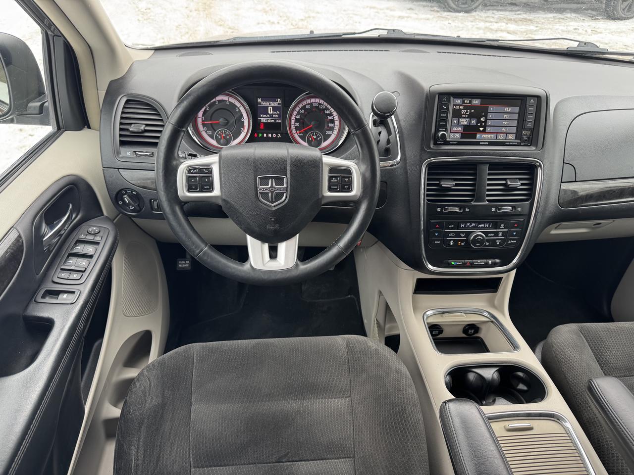 2015 Dodge Grand Caravan Crew Photo