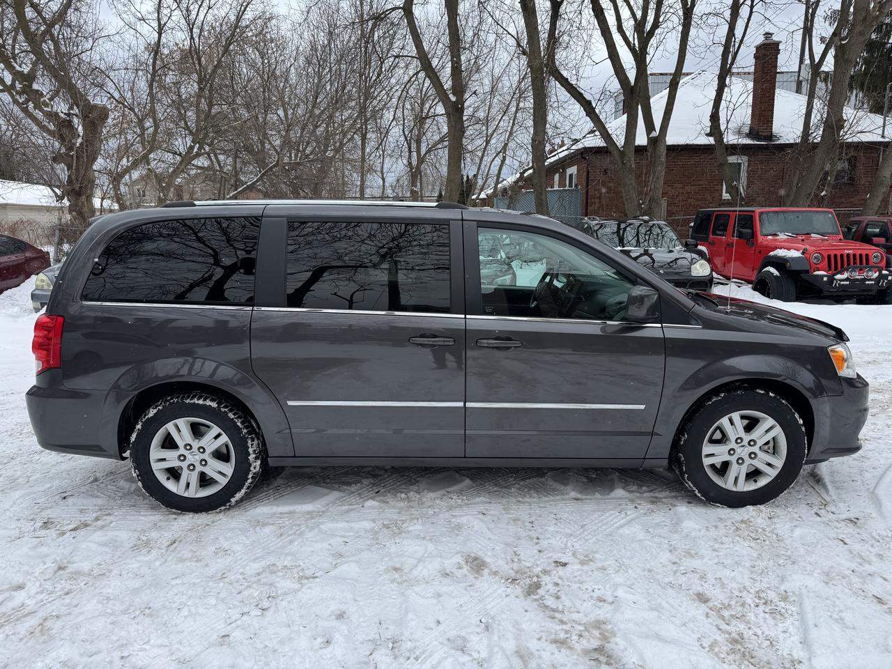 2015 Dodge Grand Caravan Crew Photo